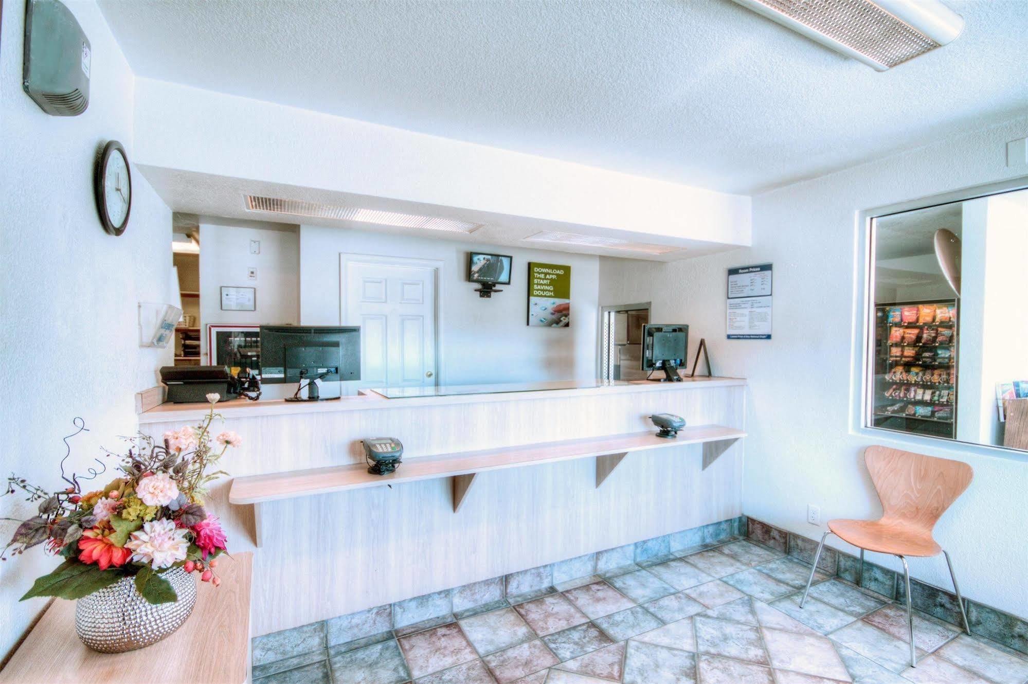 Rodeway Inn Лас-Крусес Экстерьер фото
